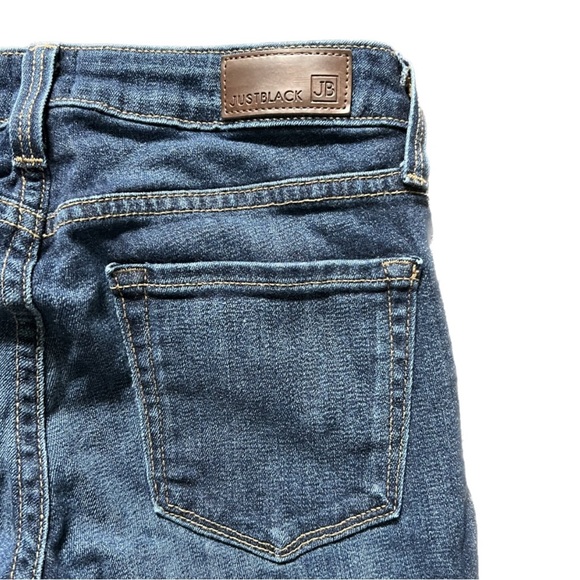 JUST BLACK DENIM DARK WASH DISTRESSED MID RISE SKINNY JEANS SIZE 25 - Picture 10 of 12